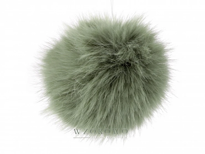 Pompon futerkowy z pętelką Ø11 cm zielony